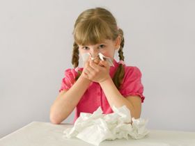 Trẻ bị ho sốt sổ mũi phải làm sao để nhanh khỏi?